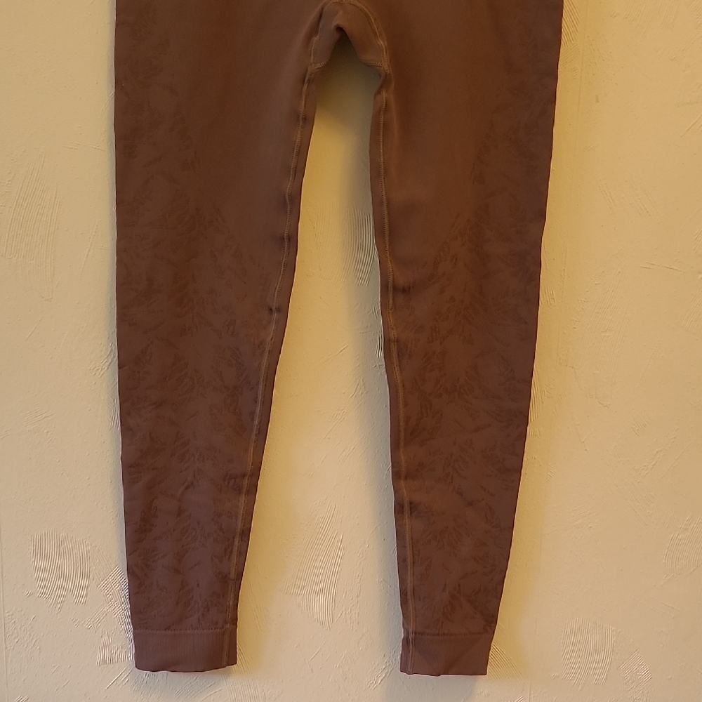 Gymshark Women's Mauve Leggings - Picture 6 of 11